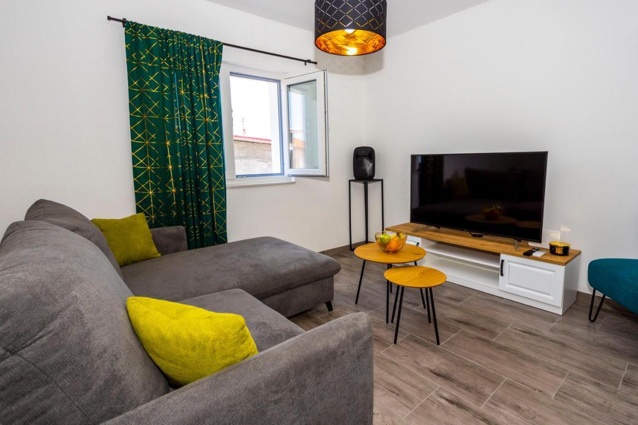 City Apartment Nora, Old Town Located, Free Parking Makarska Exterior foto