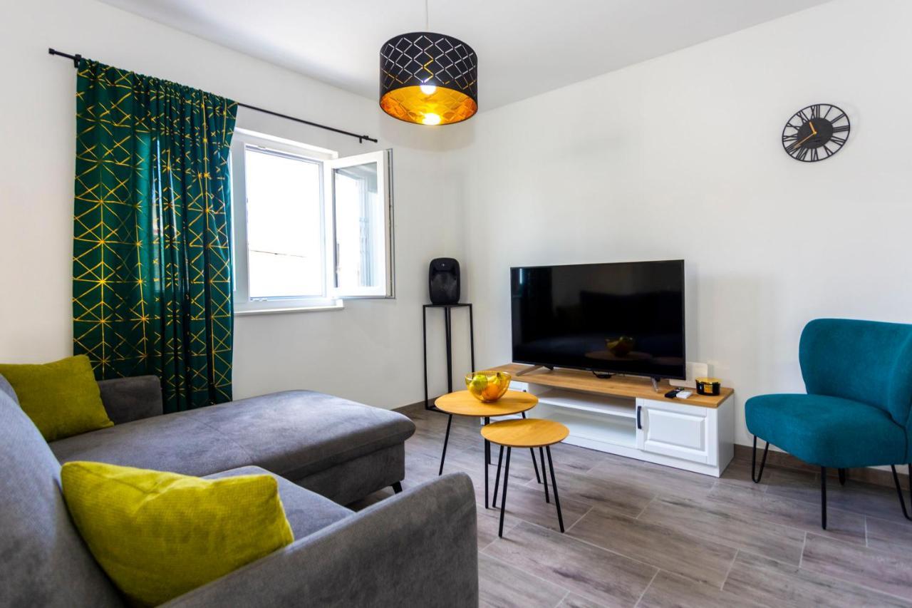 City Apartment Nora, Old Town Located, Free Parking Makarska Exterior foto